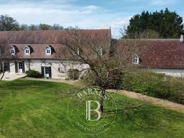 Maison de plain-pied 18 pièces 278 m²