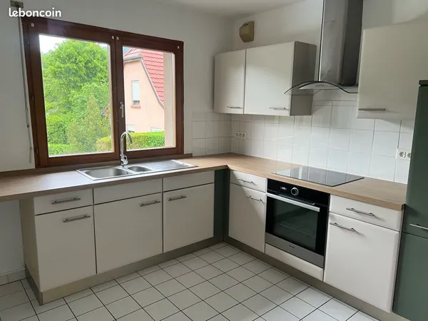 T3 rénové 68 m² - 2 chambres - balcon + cave + garage - Thann