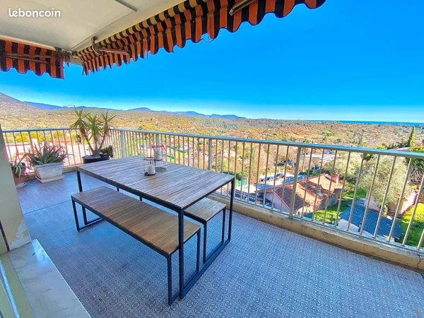 Appartement exceptionnel 4P - Vue mer panoramique - Dernier étage - 85m² + terrasse + garage