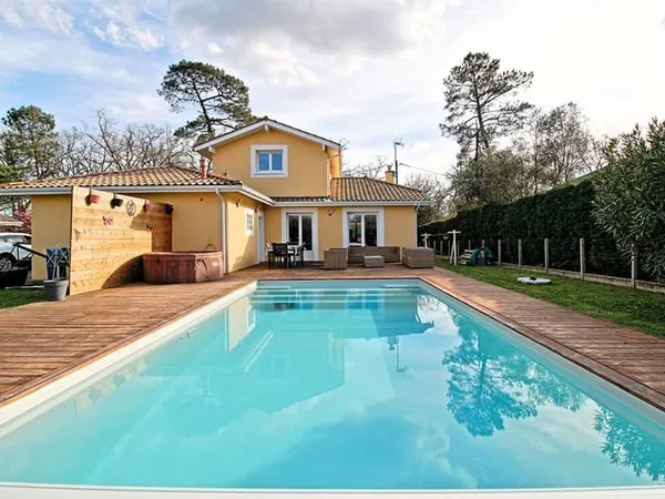Maison Dax 6 pièce(s) 130 m2