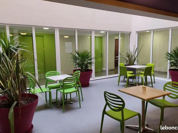 Studio 1 pièce 21 m²