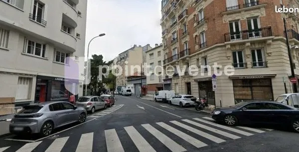 Pressing/Teinturerie 68 m²