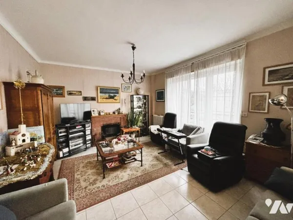 Maison 8 pièces 212 m²
