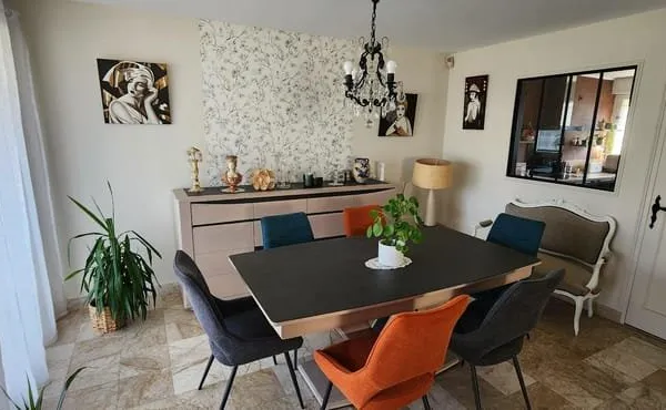 Maison 8 pièces 184 m²