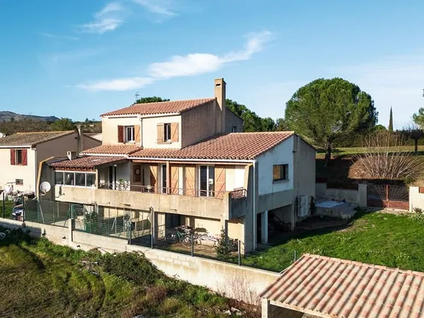 CARCASSONNE - SERVIES EN VAL Villa T5 205m² (148m² hab.) avec jardin, terrasse, garage , et vue pano