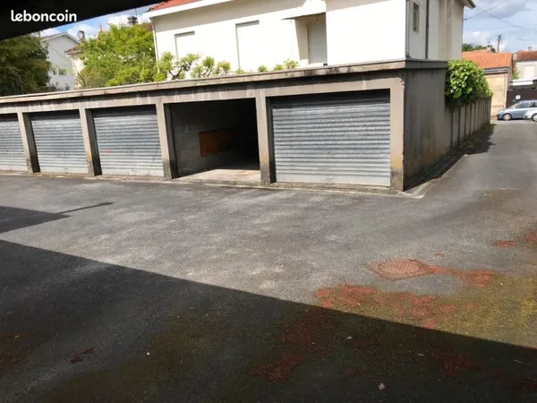 A louer Garage Cauderan Bouscat Parc Bordelais