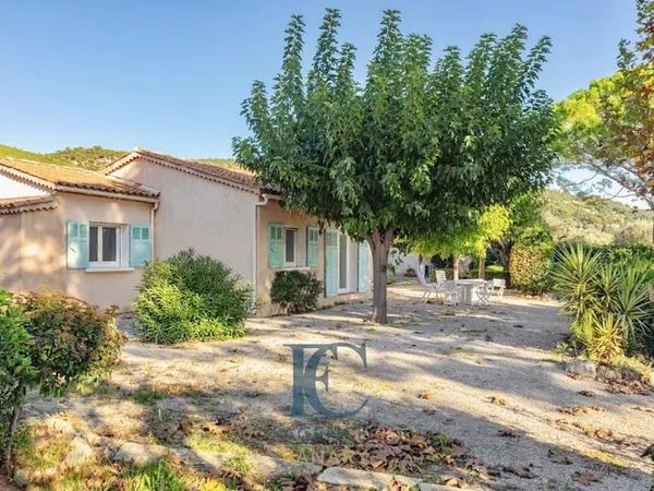 Maison 8 pièces 190 m²