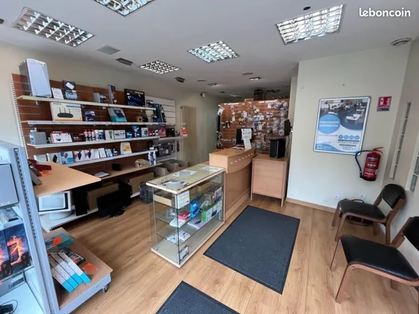 Local bureaux 40 m²