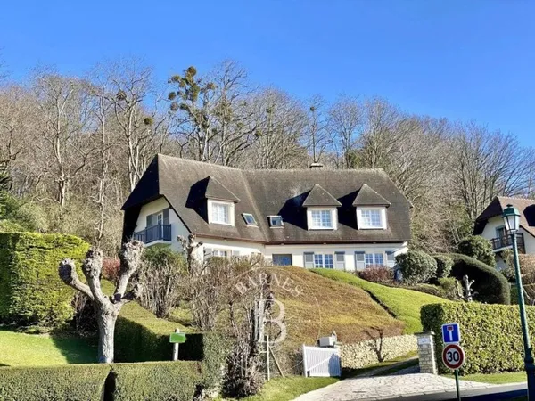 Maison de luxe 7 pièces 190 m²