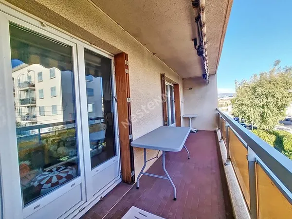 Appartement La Seyne Sur Mer de 4 pièces de 80 m² avec garage...
