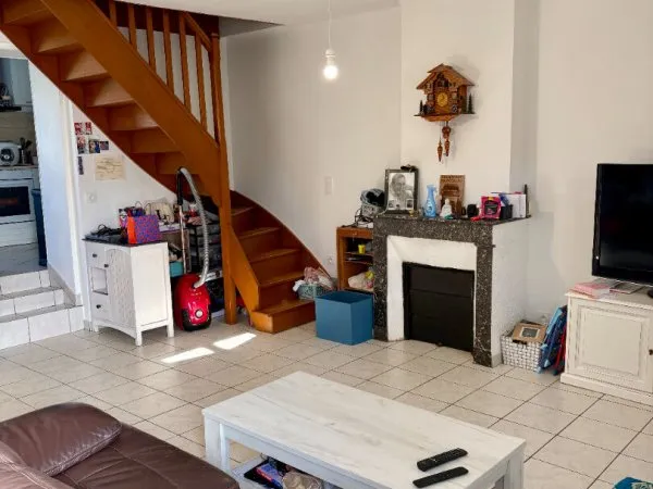 Maison Saint Denis De L Hotel 3 pièce(s) 75.75 m2