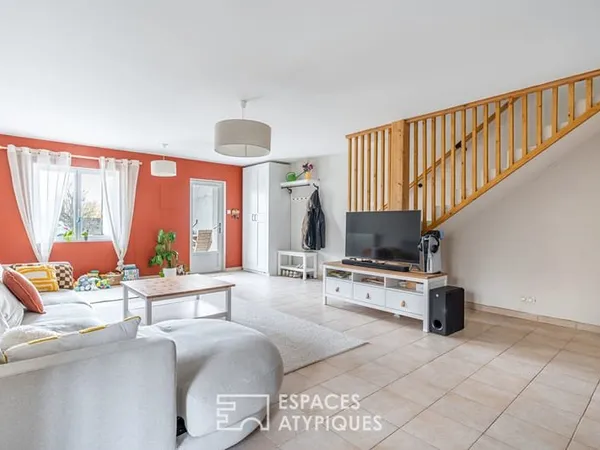 Maison de village avec studio indépendant et jardin au coeur du beaujolais