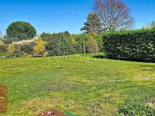 Terrain à bâtir Vente Saint-Sulpice-la-Pointe  584m² 86500€