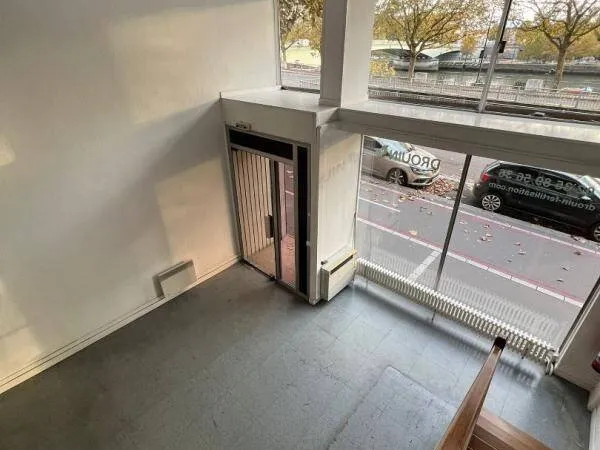 Local commercial 120 m²