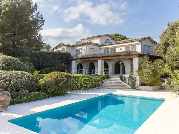 Villa d'exception avec vue mer panoramique dans le Domaine des Hauts de Saint-Paul