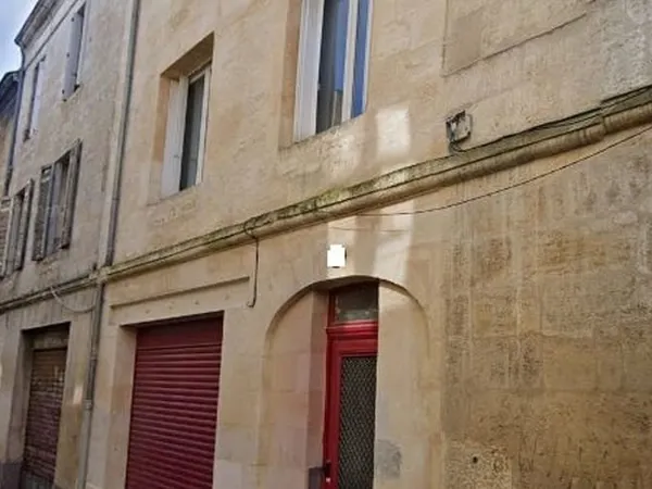 Immeuble de rapport 7 pièces 180 m²