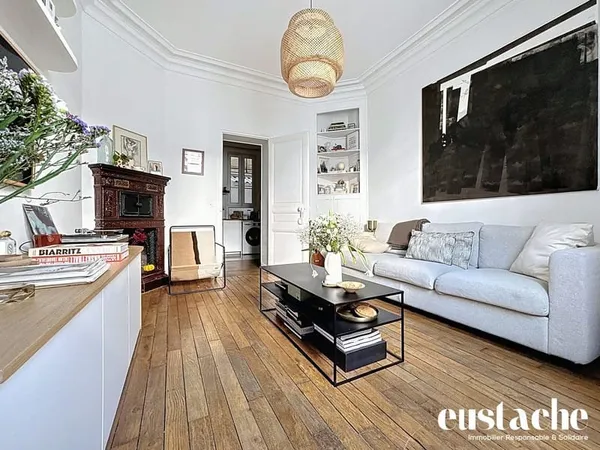 Charmant 3 pièces 2 chambres, clair et calme avec une belle vue