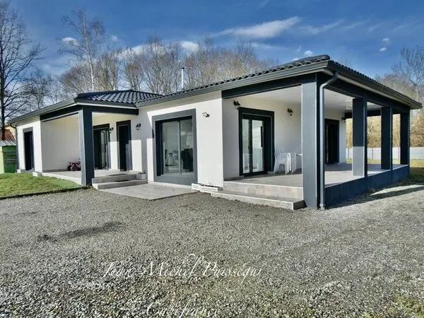 Maison de plain-pied 5 pièces 140 m²
