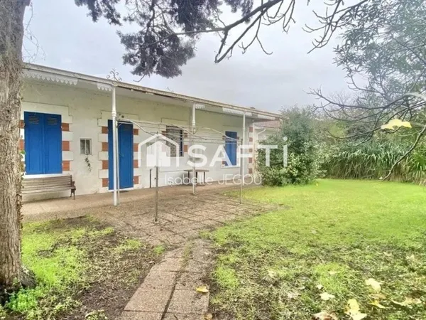 Maison de charme située à l'Aiguillon sur le bassin d'Arcachon à deux pas de toutes les commodités