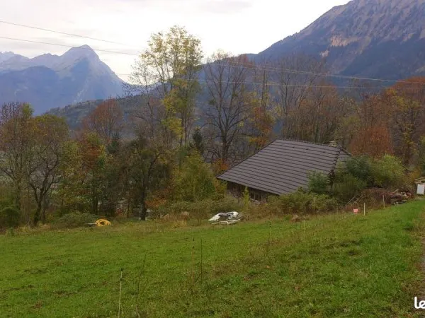 Vend terrain non constructible