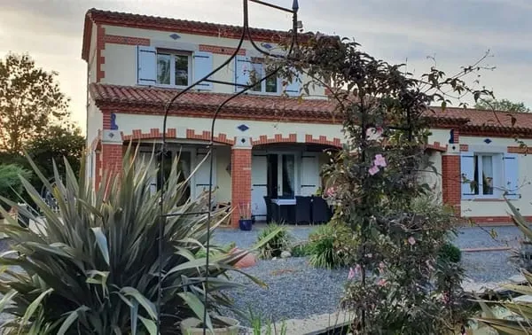 Maison individuelle de 4 chambres entièrement mise à jour et en parfait état