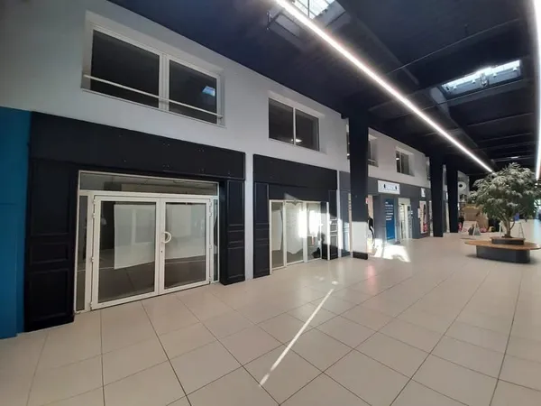 Commerce Location Poitiers  113m² 1950€