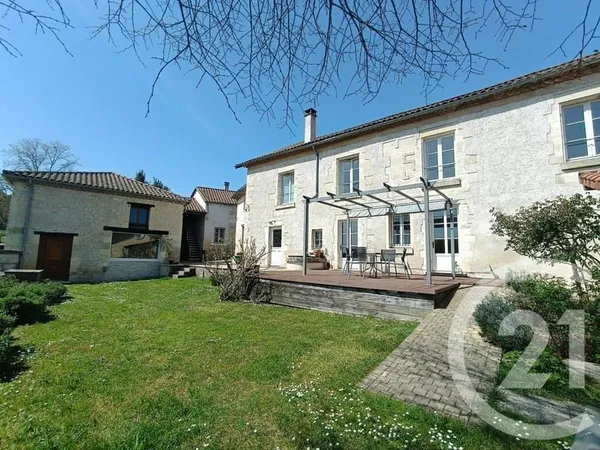 Maison 11 pièces 295 m²