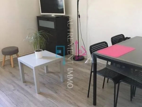 Studio 1 pièce 21 m²