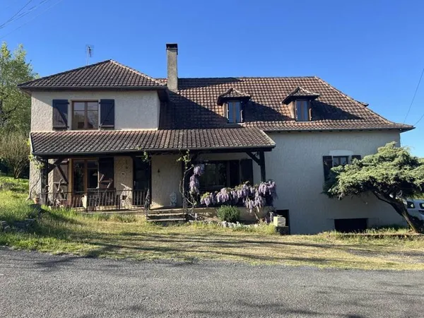 Maison en pierre 7 pièces 180 m²