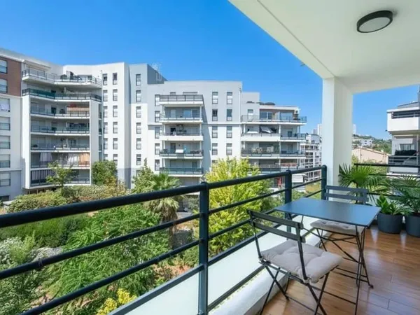 Studio 1 pièce 30 m²
