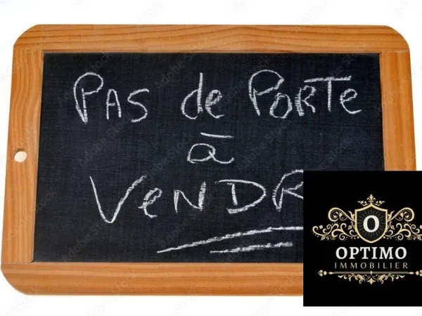 Boutique 2 pièces 155 m²