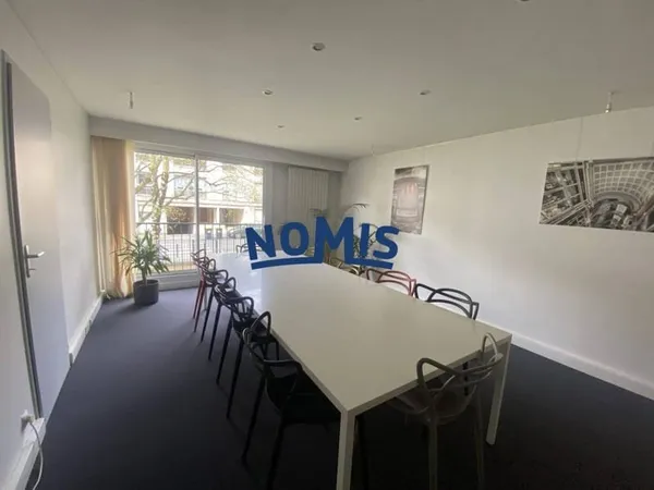 Bureaux 337 m²