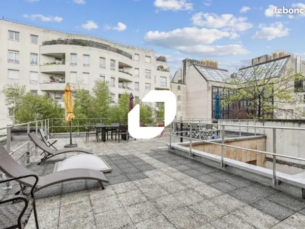 Bureaux 245 m²