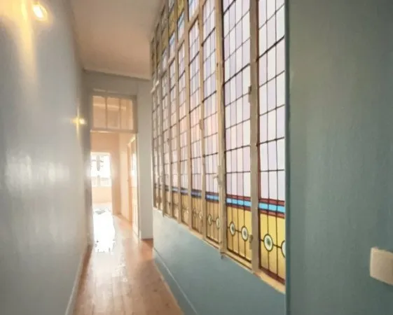 TOULOUSE PLACE DES CARMES- Appartement T5 147, 19 m2 1