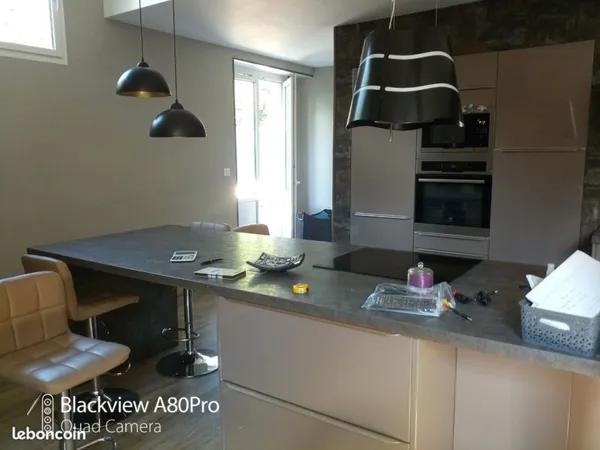 Appartement équipé avec terrasse 90 m²