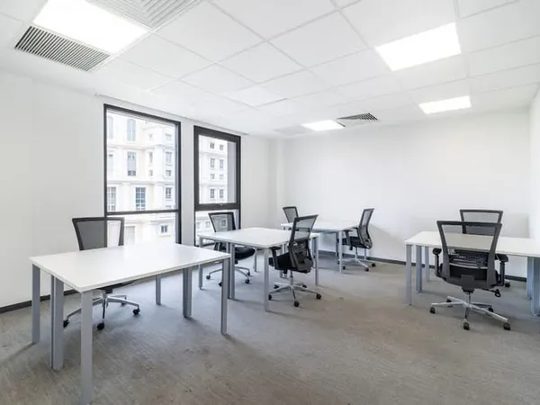 Bureau 100 m²