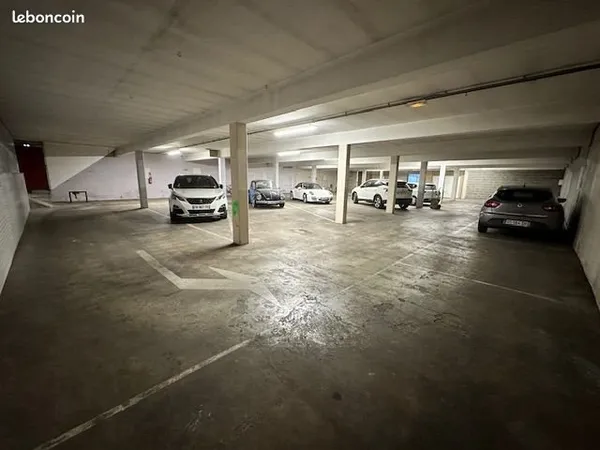 Emplacement de parking ; garage