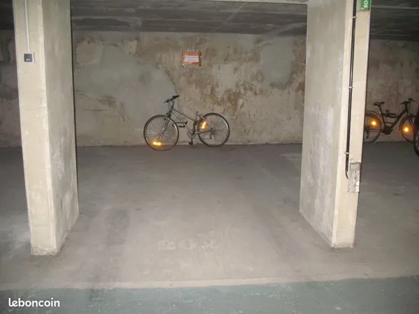 Emplacement parking