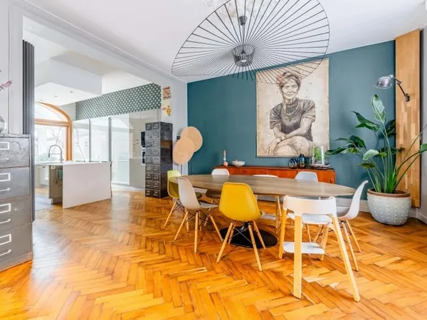 Maison 8 pièces 320 m²