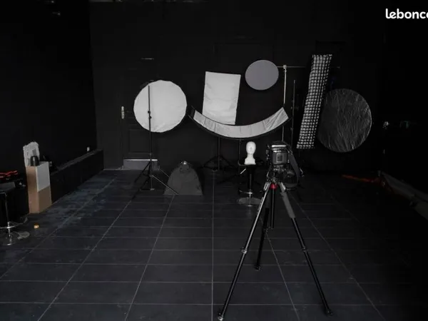 Colocation studio photo