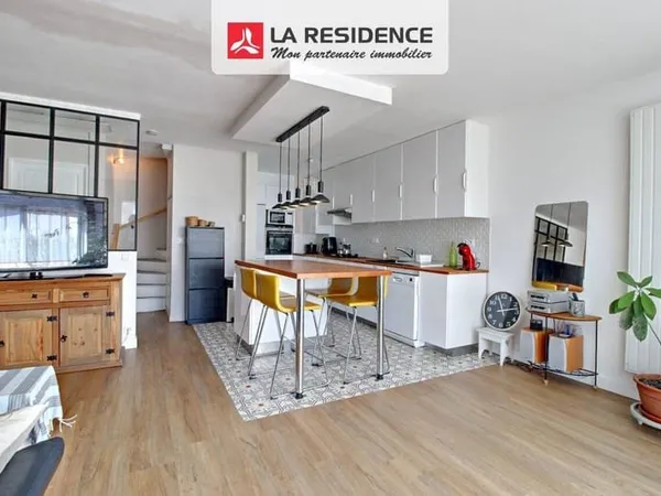 Triplex 6 pièces 107 m²