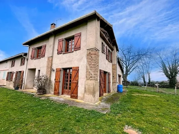 Maison familiale de 135m² avec 5 chambres sur une belle parcelle de près de 7000m²