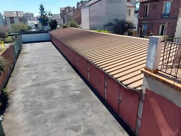 Box à louer à Colombes