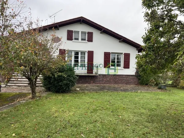 Maison 9 pièces 234 m²