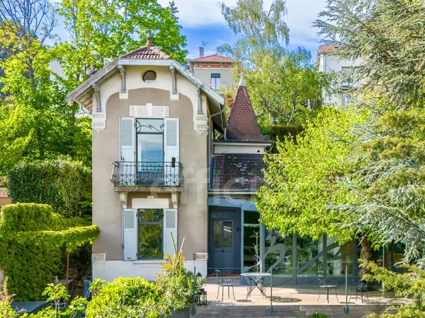 Maison 4 pièces 140 m²