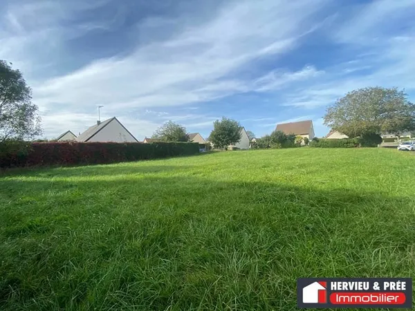 Terrain 716 M2 hors lotissement constructible à Ver Sur Mer