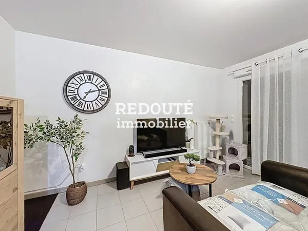 Appartement à vendre - REIMS - Appt T3 et Garage - Proche Gare centre - VENDU LOUÉ 635€/mois
