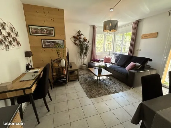 Appartement 3 pièces de 68 m2 situé dans un secteur recherché de Sallanches