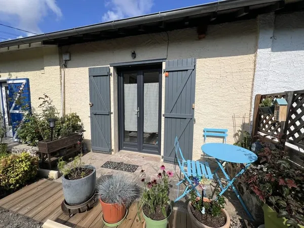 Maison de ville avec terrasse et 2 parkings
