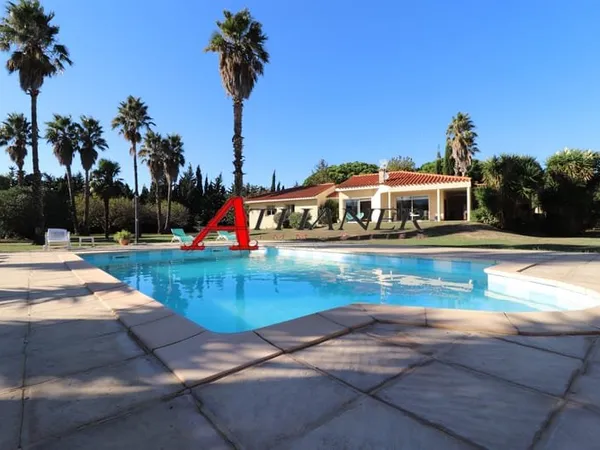 Argeles sur Mer - Propriété avec magnifique Villa de plain-p